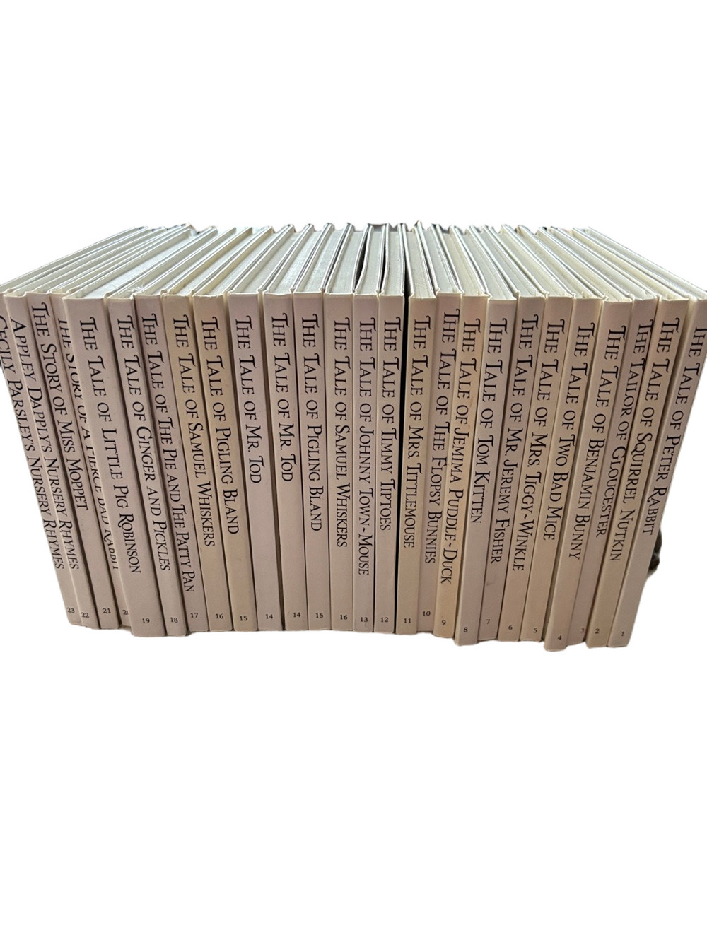 Vintage Classic Hardcover Books. The World Of Peter Rabbit . Complete Set
